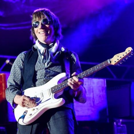 Music Aficionado: What Makes a Jeff Beck Solo So Unforgettable?